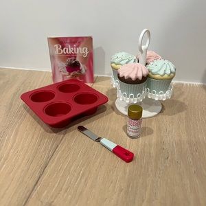 American Girl cupcake set